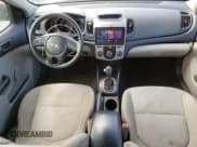 ✅ 2011 Kia Forte LX • VIN: KNAFT4A26B5447895 • Лот: 65764145. Опубликован ранее на Copart с пробегом 188 713 миль. Бесплатный доступ к архиву аукционных продаж из США и подробный отчёт об истории автомобиля на DreamBid. Изображение 8.