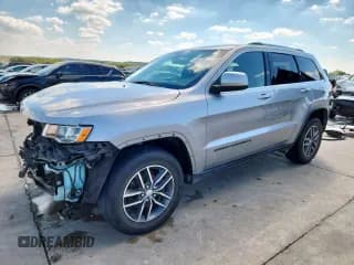 ✅ 2018 Jeep Grand Cherokee Laredo • VIN: 1C4RJEAG0JC392152 • Лот: 84558655. Опубликован ранее на Copart с пробегом 84 669 миль. Бесплатный доступ к архиву аукционных продаж из США и подробный отчёт об истории автомобиля на DreamBid. Изображение 1.