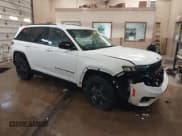 ✅ 2022 Jeep Grand Cherokee Altitude • VIN: 1C4RJHAG0N8616028 • Лот: 41612808. Опубликован ранее на IAAI с пробегом 40 944 миль. Бесплатный доступ к архиву аукционных продаж из США и подробный отчёт об истории автомобиля на DreamBid. Изображение 1.