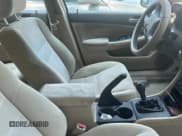 ✅ 2004 Honda Accord DX • VIN: 1HGCM55104A005605 • Лот: 61001865. Опубликован ранее на Copart с пробегом 155 500 миль. Бесплатный доступ к архиву аукционных продаж из США и подробный отчёт об истории автомобиля на DreamBid. Изображение 5.