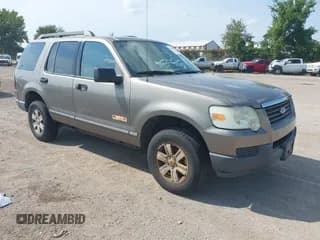 ✅ 2006 Ford Explorer XLS • VIN: 1FMEU72E66ZA17378 • Lot: 43011028. Wystawiony na IAAI z przebiegiem 169 260 mil. Bezpłatny archiwum sprzedaży aukcyjnych z USA i szczegółowy raport historii pojazdu na DreamBid. Zdjęcie 1.