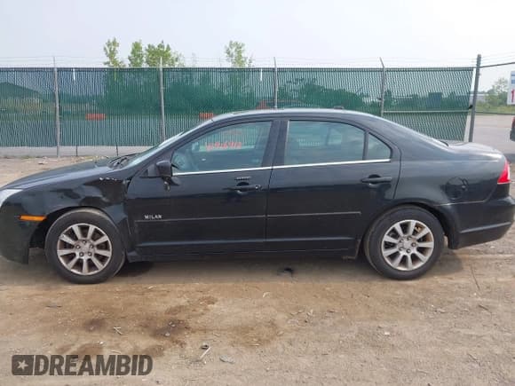 ✅ 2008 Mercury Milan • VIN: 3MEHM07Z38R624218 • Lot: 42908918. Listed on IAAI with 99,553 mi. Free auction sales archive from the USA and detailed vehicle history report at DreamBid. Image 14.