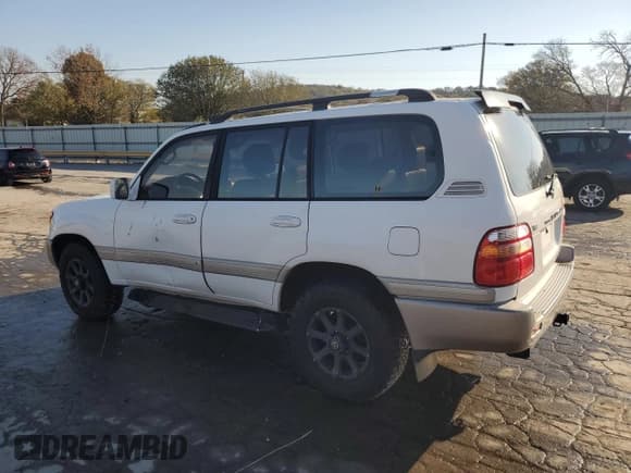 ✅ 1999 Toyota Land Cruiser • VIN: JT3HT05J8X0049750 • Лот: 77547144. Опубликован ранее на Copart с пробегом 168 435 миль. Бесплатный доступ к архиву аукционных продаж из США и подробный отчёт об истории автомобиля на DreamBid. Изображение 2.