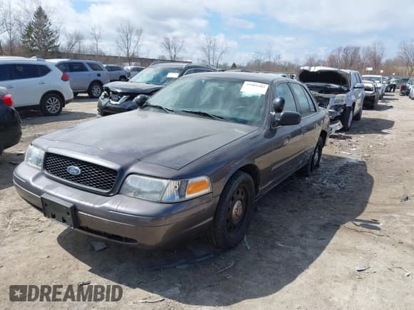 ✅ 2007 Ford Police Interceptor • VIN: 2FAFP71W97X155407 • Lot: 41881583. Wystawiony na IAAI z przebiegiem Nie podano. Bezpłatny archiwum sprzedaży aukcyjnych z USA i szczegółowy raport historii pojazdu na DreamBid. Zdjęcie 2.