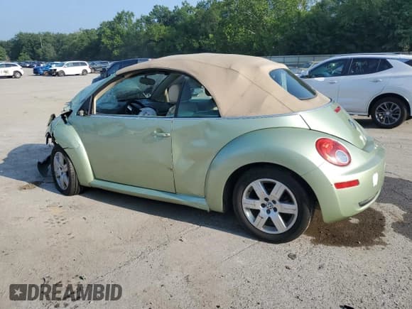 ✅ 2007 Volkswagen Beetle • VIN: 3VWRF31Y37M416043 • Lot: 64549595. Wystawiony na Copart z przebiegiem Nie podano. Bezpłatny archiwum sprzedaży aukcyjnych z USA i szczegółowy raport historii pojazdu na DreamBid. Zdjęcie 2.