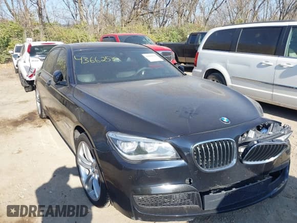 ✅ 2014 BMW 7 Series ALPINA B7 xDrive • VIN: WBAYF8C55ED653668 • Lot: 43662539. Listed on IAAI with 132,138 mi. Free auction sales archive from the USA and detailed vehicle history report at DreamBid. Image 1.