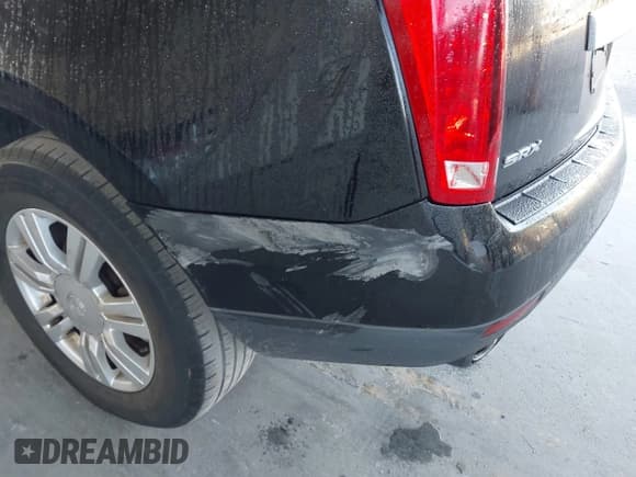 ✅ 2015 Cadillac SRX • VIN: 3GYFNAE39FS527440 • Lot: 43805687. Listed on IAAI with 135,182 mi. Free auction sales archive from the USA and detailed vehicle history report at DreamBid. Image 6.