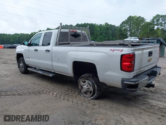 ✅ 2015 Chevrolet Silverado 2500HD LT • VIN: 1GC2KVEG5FZ103649 • Lot: 42713461. Wystawiony na IAAI z przebiegiem 166 995 mil. Bezpłatny archiwum sprzedaży aukcyjnych z USA i szczegółowy raport historii pojazdu na DreamBid. Zdjęcie 3.