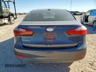 ✅ 2014 Kia Forte LX • VIN: KNAFX4A64E5126448 • Лот: 90316305. Опубликован ранее на Copart с пробегом 140 597 миль. Бесплатный доступ к архиву аукционных продаж из США и подробный отчёт об истории автомобиля на DreamBid. Изображение 6.