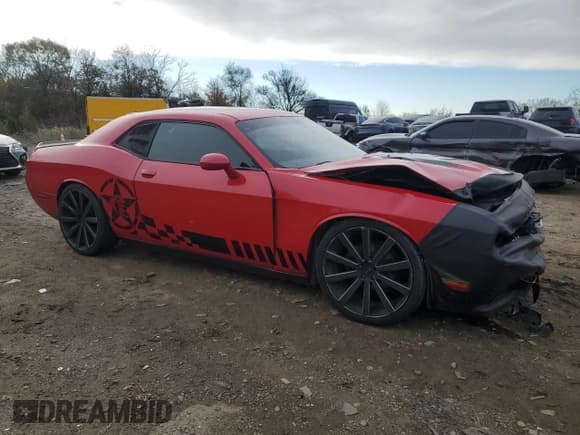 ✅ 2013 Dodge Challenger SXT • VIN: 2C3CDYAGXDH582092 • Lot: 81879634. Wystawiony na Copart z przebiegiem 83 034 mil. Bezpłatny archiwum sprzedaży aukcyjnych z USA i szczegółowy raport historii pojazdu na DreamBid. Zdjęcie 4.
