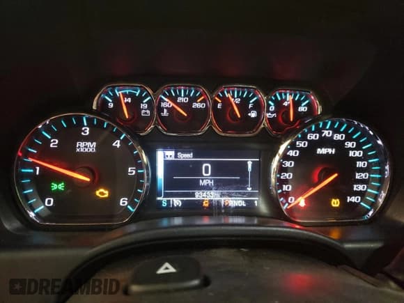 ✅ 2018 Chevrolet Silverado 2500HD LT • VIN: 1GC1KVEG0JF261600 • Lot: 57566365. Wystawiony na Copart z przebiegiem 93 433 mil. Bezpłatny archiwum sprzedaży aukcyjnych z USA i szczegółowy raport historii pojazdu na DreamBid. Zdjęcie 9.