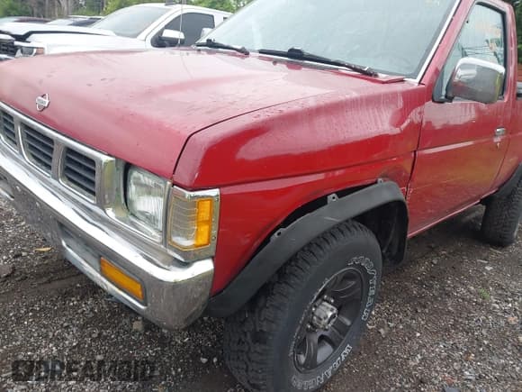 ✅ 1996 Nissan Frontier XE • VIN: 1N6SD11Y3TC386968 • Lot: 42960489. Wystawiony na IAAI z przebiegiem 90 846 mil. Bezpłatny archiwum sprzedaży aukcyjnych z USA i szczegółowy raport historii pojazdu na DreamBid. Zdjęcie 6.