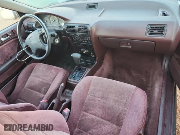 ✅ 1993 Honda Accord • VIN: 1HGCB7255PA000767 • Lot: 90941905. Listed on Copart with 151,004 mi. Free auction sales archive from the USA and detailed vehicle history report at DreamBid. Image 8.