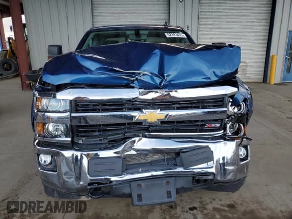✅ 2017 Chevrolet Silverado 2500HD LT • VIN: 1GC1KVEG7HF212369 • Lot: 52392435. Listed on Copart with 98,544 mi. Free auction sales archive from the USA and detailed vehicle history report at DreamBid. Image 5.