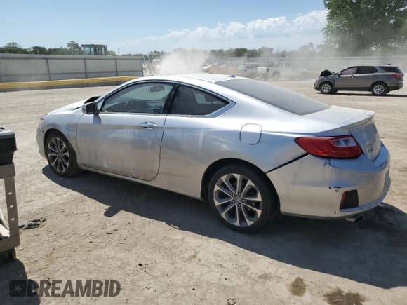 ✅ 2015 Honda Accord EX-L • VIN: 1HGCT2B86FA001242 • Lot: 57974405. Listed on Copart with 122,529 mi. Free auction sales archive from the USA and detailed vehicle history report at DreamBid. Image 2.