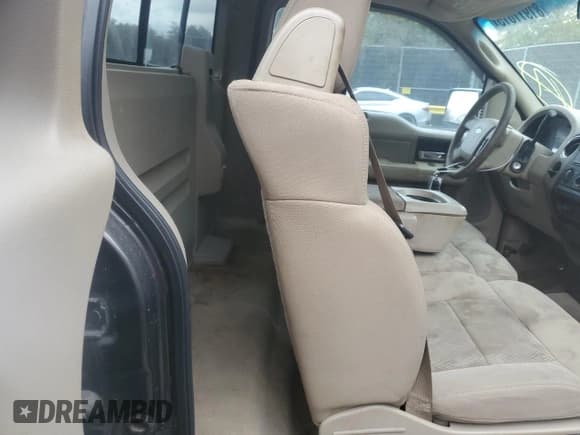 ✅ 2005 Ford F-150 XL • VIN: 1FTRF12W65NB73240 • Лот: 90619895. Опубликован ранее на Copart с пробегом 206 674 миль. Бесплатный доступ к архиву аукционных продаж из США и подробный отчёт об истории автомобиля на DreamBid. Изображение 10.