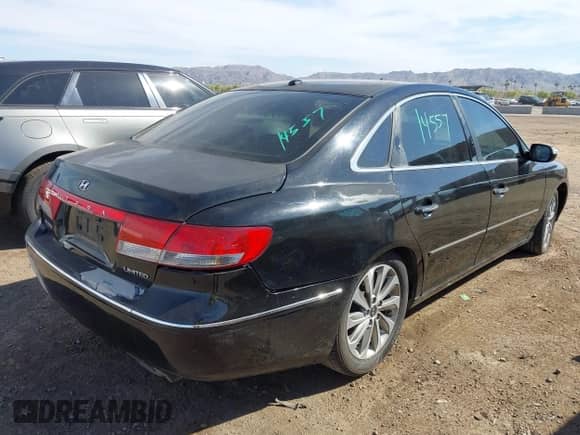 2008 Hyundai Azera Limited с VIN KMHFC46FX8A318696, выставлен на аукционе IAAI как лот 41911144 с пробегом 229 327 миль миль и . История ставок и продаж доступна на DreamBid. Изображение 4.