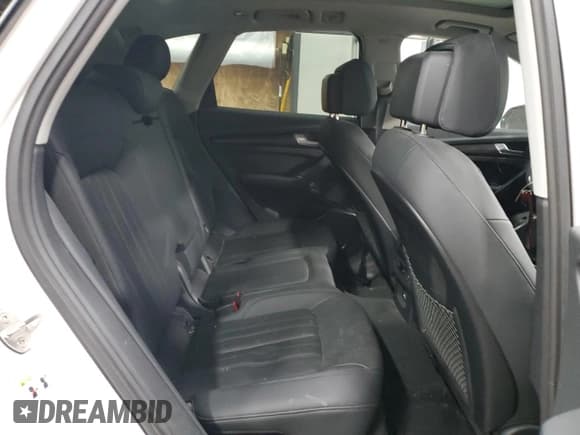 ✅ 2020 Audi Q5 Premium • VIN: WA1ANAFY6L2028736 • Lot: 81423825. Wystawiony na Copart z przebiegiem 44 391 mil. Bezpłatny archiwum sprzedaży aukcyjnych z USA i szczegółowy raport historii pojazdu na DreamBid. Zdjęcie 11.