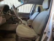 ✅ 2010 Hyundai Santa Fe GLS • VIN: 5NMSGDABXAH338163 • Lot: 69067884. Listed on Copart with 202,276 mi. Free auction sales archive from the USA and detailed vehicle history report at DreamBid. Image 7.