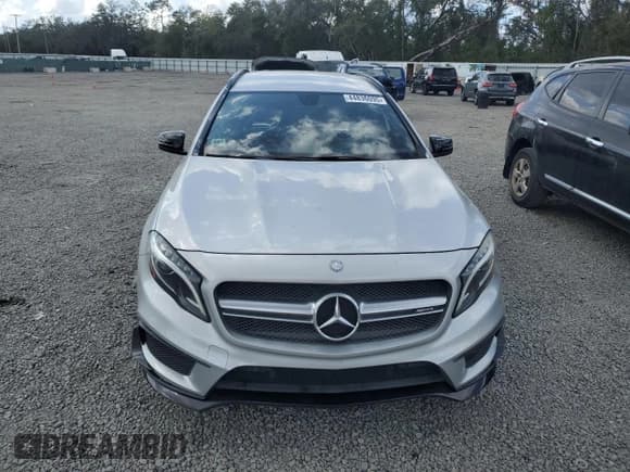 ✅ 2015 Mercedes-Benz GLA 45 AMG • VIN: WDDTG5CB2FJ124301 • Lot: 44836095. Wystawiony na Copart z przebiegiem 143 209 mil. Bezpłatny archiwum sprzedaży aukcyjnych z USA i szczegółowy raport historii pojazdu na DreamBid. Zdjęcie 5.