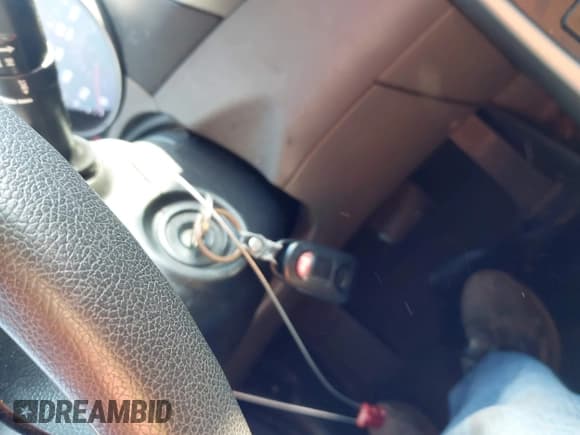 ✅ 2015 Hyundai Elantra SE • VIN: 5NPDH4AE1FH577661 • Lot: 43659649. Listed on IAAI with 199,883 mi. Free auction sales archive from the USA and detailed vehicle history report at DreamBid. Image 11.