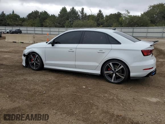 ✅ 2019 Audi RS 3 • VIN: WUABWHFF1KA901539 • Lot: 86628475. Wystawiony na Copart z przebiegiem 51 242 mil. Bezpłatny archiwum sprzedaży aukcyjnych z USA i szczegółowy raport historii pojazdu na DreamBid. Zdjęcie 2.