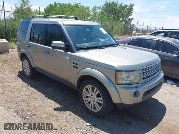 ✅ 2010 Land Rover LR4 Lux • VIN: SALAK2D41AA535124 • Лот: 42805660. Опубликован ранее на IAAI с пробегом 173 811 миль. Бесплатный доступ к архиву аукционных продаж из США и подробный отчёт об истории автомобиля на DreamBid. Изображение 1.