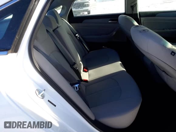 ✅ 2018 Hyundai Sonata Limited • VIN: 5NPE34AF7JH599636 • Lot: 72949202. Listed on Copart with 41,616 mi. Free auction sales archive from the USA and detailed vehicle history report at DreamBid. Image 10.