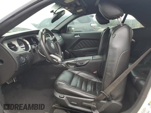 ✅ 2010 Ford Mustang V6 • VIN: 1ZVBP8EN0A5151879 • Lot: 68568315. Listed on Copart with 169,040 mi. Free auction sales archive from the USA and detailed vehicle history report at DreamBid. Image 7.