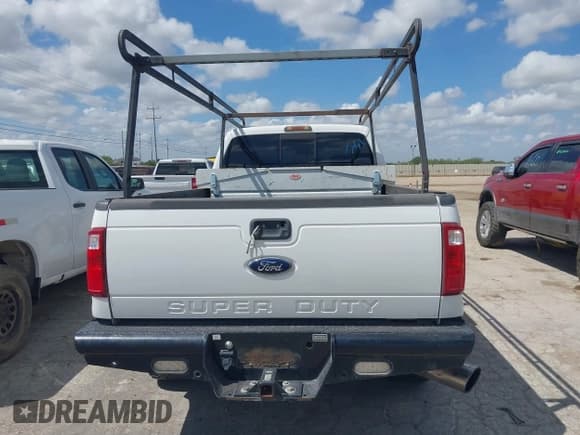 ✅ 2008 Ford F-250 XL • VIN: 1FTSW21R68ED19238 • Lot: 42953789. Listed on IAAI with 281,511 mi. Free auction sales archive from the USA and detailed vehicle history report at DreamBid. Image 16.