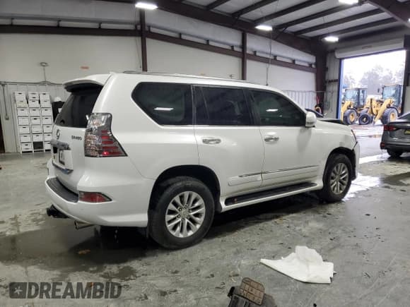 ✅ 2018 Lexus GX 460 Premium • VIN: JTJBM7FX2J5201359 • Lot: 86673015. Wystawiony na Copart z przebiegiem 69 971 mil. Bezpłatny archiwum sprzedaży aukcyjnych z USA i szczegółowy raport historii pojazdu na DreamBid. Zdjęcie 3.