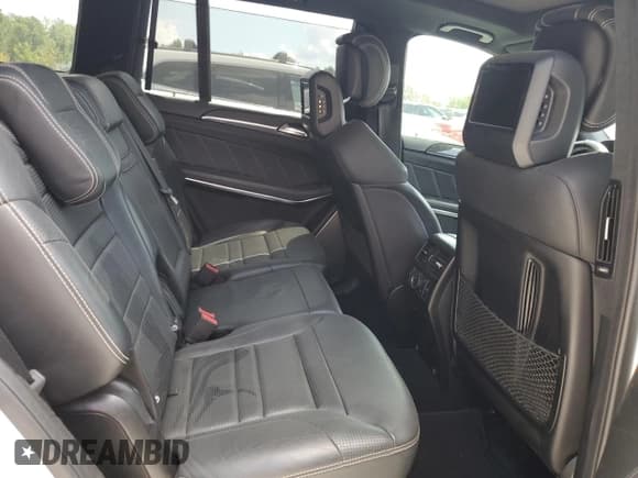 ✅ 2017 Mercedes-Benz GLS 63 AMG • VIN: 4JGDF7FE5HA948343 • Lot: 68911315. Listed on Copart with 75,371 mi. Free auction sales archive from the USA and detailed vehicle history report at DreamBid. Image 11.