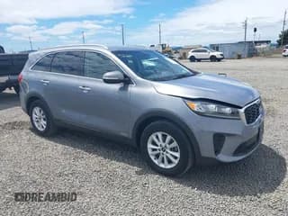 ✅ 2019 Kia Sorento LX • VIN: 5XYPGDA31KG601733 • Лот: 42591915. Опубликован ранее на IAAI с пробегом 70 915 миль. Бесплатный доступ к архиву аукционных продаж из США и подробный отчёт об истории автомобиля на DreamBid. Изображение 1.