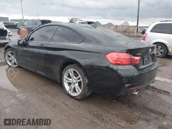 ✅ 2014 BMW 4 Series 435i xDrive • VIN: WBA3R5C57EK187561 • Lot: 41722571. Wystawiony na IAAI z przebiegiem 79 681 mil. Bezpłatny archiwum sprzedaży aukcyjnych z USA i szczegółowy raport historii pojazdu na DreamBid. Zdjęcie 3.