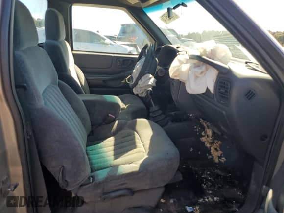 2002 Chevrolet S-10 LS с VIN 1GCCS145628257655, выставлен на аукционе Copart как лот 76346974 с пробегом 270 231 миль миль и Списание • Salvage title. История ставок и продаж доступна на DreamBid. Изображение 10.