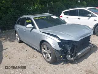 ✅ 2015 Audi allroad A4 Premium Plus • VIN: WA1UFAFL0FA113743 • Лот: 42666224. Опубликован ранее на IAAI с пробегом 124 779 миль. Бесплатный доступ к архиву аукционных продаж из США и подробный отчёт об истории автомобиля на DreamBid. Изображение 1.