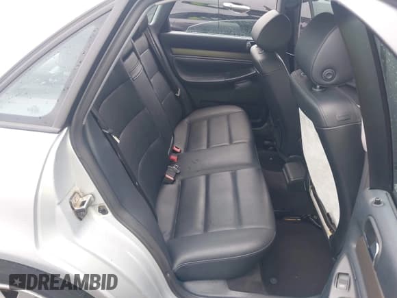 ✅ 2000 Audi A4 • VIN: WAUAC68D4YA172010 • Lot: 41922110. Listed on IAAI with 132,251 mi. Free auction sales archive from the USA and detailed vehicle history report at DreamBid. Image 8.