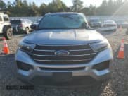 ✅ 2022 Ford Explorer XLT • VIN: 1FMSK7DH9NGB41476 • Lot: 90718725. Wystawiony na Copart z przebiegiem 118 749 mil. Bezpłatny archiwum sprzedaży aukcyjnych z USA i szczegółowy raport historii pojazdu na DreamBid. Zdjęcie 5.