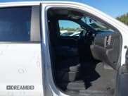 ✅ 2025 Chevrolet Silverado 1500 LT • VIN: 1GCPACED6SZ124233 • Lot: 43673994. Wystawiony na IAAI z przebiegiem 34 013 mil. Bezpłatny archiwum sprzedaży aukcyjnych z USA i szczegółowy raport historii pojazdu na DreamBid. Zdjęcie 5.