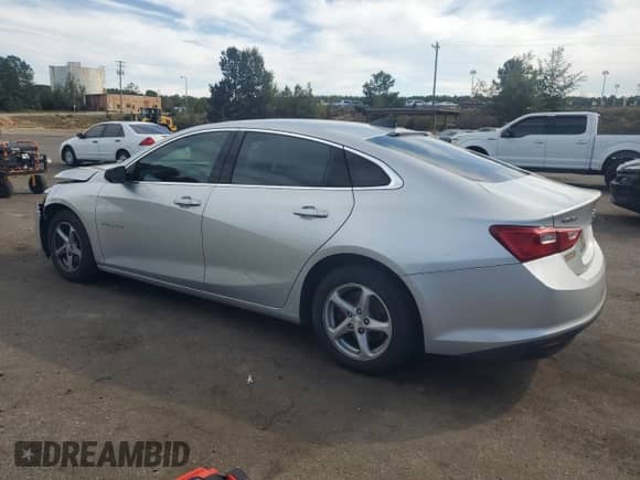2017 Chevrolet Malibu LS z VIN 1G1ZB5ST4HF210950, wystawiony jako Copart lot #85709535 z przebiegiem 260 671 mil mil oraz Szkoda całkowita • Salvage title. Historia ofert i sprzedaży dostępna na DreamBid. Obrazek 2.