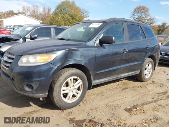 ✅ 2012 Hyundai Santa Fe GLS • VIN: 5XYZG3AB7CG150786 • Лот: 43701931. Опубликован ранее на IAAI с пробегом 174 665 миль. Бесплатный доступ к архиву аукционных продаж из США и подробный отчёт об истории автомобиля на DreamBid. Изображение 2.