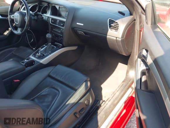 ✅ 2011 Audi A5 Prestige • VIN: WAUVFAFH9BN008849 • Lot: 42055944. Listed on IAAI with 116,790 mi. Free auction sales archive from the USA and detailed vehicle history report at DreamBid. Image 5.