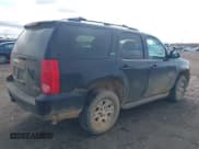 ✅ 2008 GMC Yukon SLT 4SB • VIN: 1GKFK13048R125357 • Lot: 41924711. Wystawiony na IAAI z przebiegiem 262 849 mil. Bezpłatny archiwum sprzedaży aukcyjnych z USA i szczegółowy raport historii pojazdu na DreamBid. Zdjęcie 4.