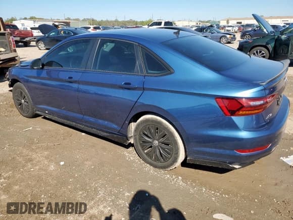 ✅ 2019 Volkswagen Jetta S • VIN: 3VWC57BU8KM033199 • Lot: 90690105. Listed on Copart with 118,751 mi. Free auction sales archive from the USA and detailed vehicle history report at DreamBid. Image 2.