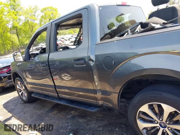 ✅ 2020 Ford F-150 XL • VIN: 1FTEW1C53LFC45393 • Lot: 42049529. Listed on IAAI with Not provided. Free auction sales archive from the USA and detailed vehicle history report at DreamBid. Image 15.