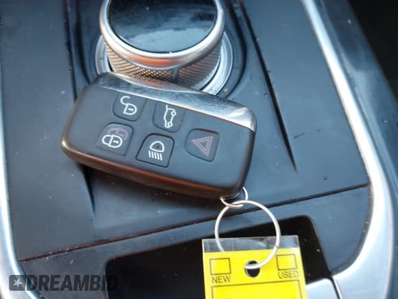 ✅ 2016 Land Rover Discovery Sport HSE • VIN: SALCR2BG8GH550267 • Lot: 42759062. Listed on IAAI with 190,147 mi. Free auction sales archive from the USA and detailed vehicle history report at DreamBid. Image 11.