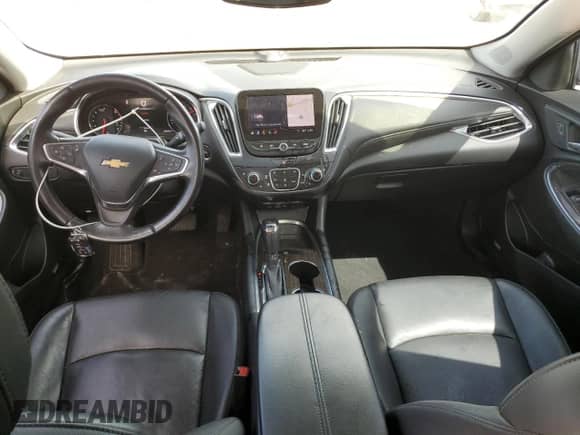 2020 Chevrolet Malibu Premier z VIN 1G1ZE5SX8LF084661, wystawiony jako Copart lot #71040545 z przebiegiem 86 840 mil mil oraz Szkoda całkowita • Salvage title. Historia ofert i sprzedaży dostępna na DreamBid. Obrazek 8.