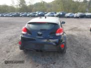 ✅ 2016 Hyundai Veloster Turbo R-Spec • VIN: KMHTC6AE3GU266032 • Lot: 43333282. Wystawiony na IAAI z przebiegiem 165 109 mil. Bezpłatny archiwum sprzedaży aukcyjnych z USA i szczegółowy raport historii pojazdu na DreamBid. Zdjęcie 16.