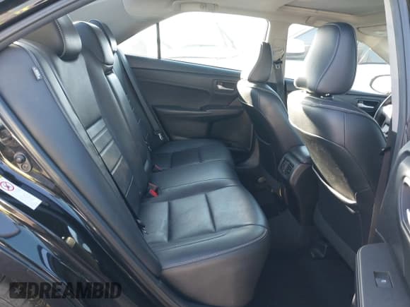 ✅ 2015 Toyota Camry SE • VIN: 4T1BF1FK6FU936885 • Lot: 43463747. Wystawiony na IAAI z przebiegiem 115 834 mil. Bezpłatny archiwum sprzedaży aukcyjnych z USA i szczegółowy raport historii pojazdu na DreamBid. Zdjęcie 8.