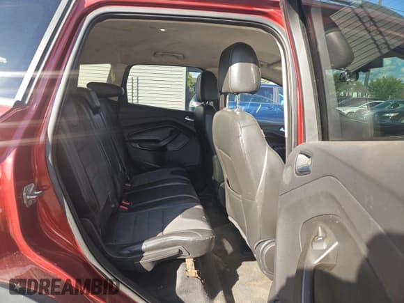 ✅ 2015 Ford Escape SE • VIN: 1FMCU0G93FUA00593 • Лот: 89721405. Опубликован ранее на Copart с пробегом 190 440 миль. Бесплатный доступ к архиву аукционных продаж из США и подробный отчёт об истории автомобиля на DreamBid. Изображение 6.